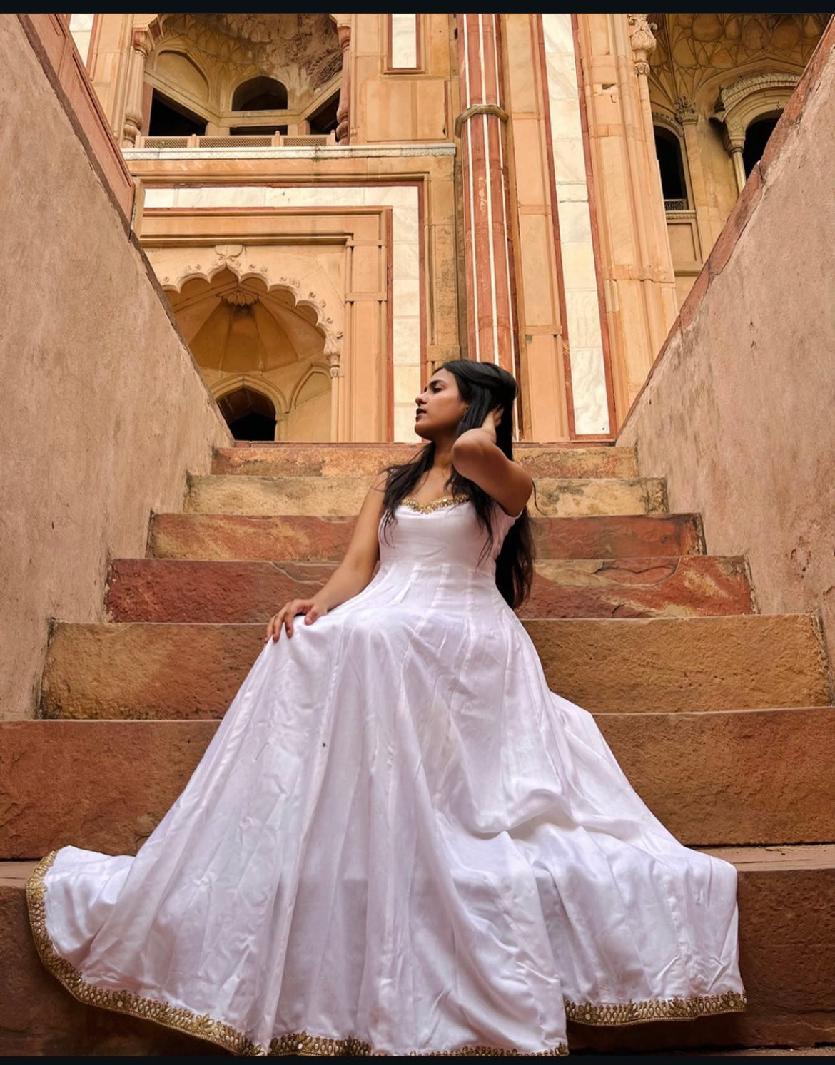 White Anarkali
